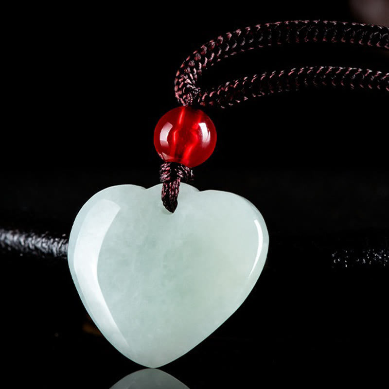 Colgante de corazón de jade con Buddha Stones para la prosperidad