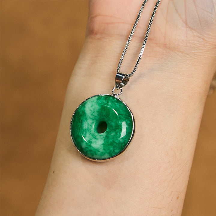 Collar con colgante de jade cian natural con Buddha Stones y hebilla de paz para la suerte y la curación