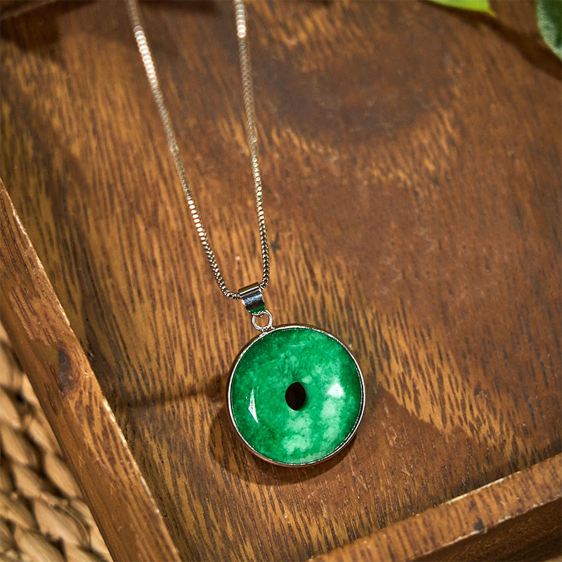 Collar con colgante de jade cian natural con Buddha Stones y hebilla de paz para la suerte y la curación