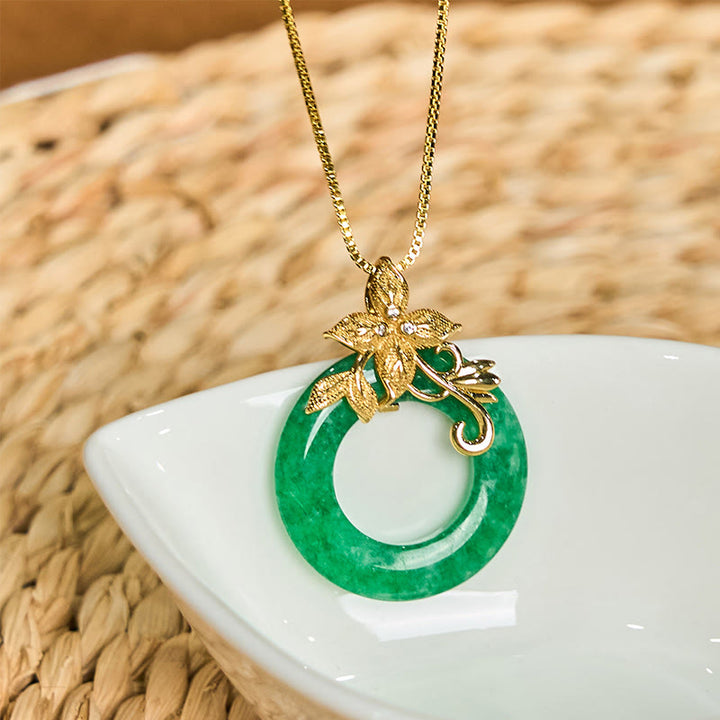 Collar con colgante de flor de aleación con hebilla de paz de jade cian y Buddha Stones para la suerte