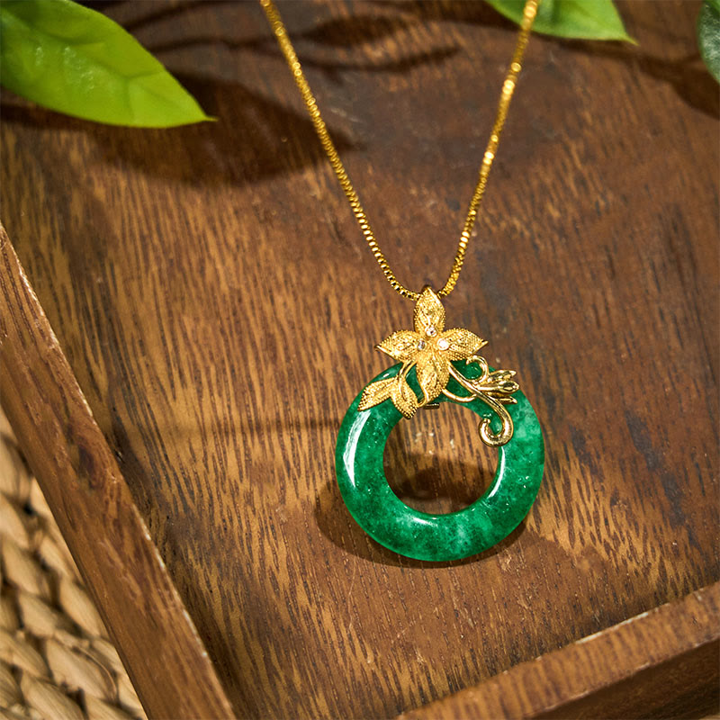 Collar con colgante de flor de aleación con hebilla de paz de jade cian y Buddha Stones para la suerte