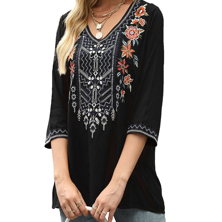 Camiseta de algodón para mujer con cuello en V y manga tres cuartos con diseño floral bordado liso y casual de Buddha Stones para primavera