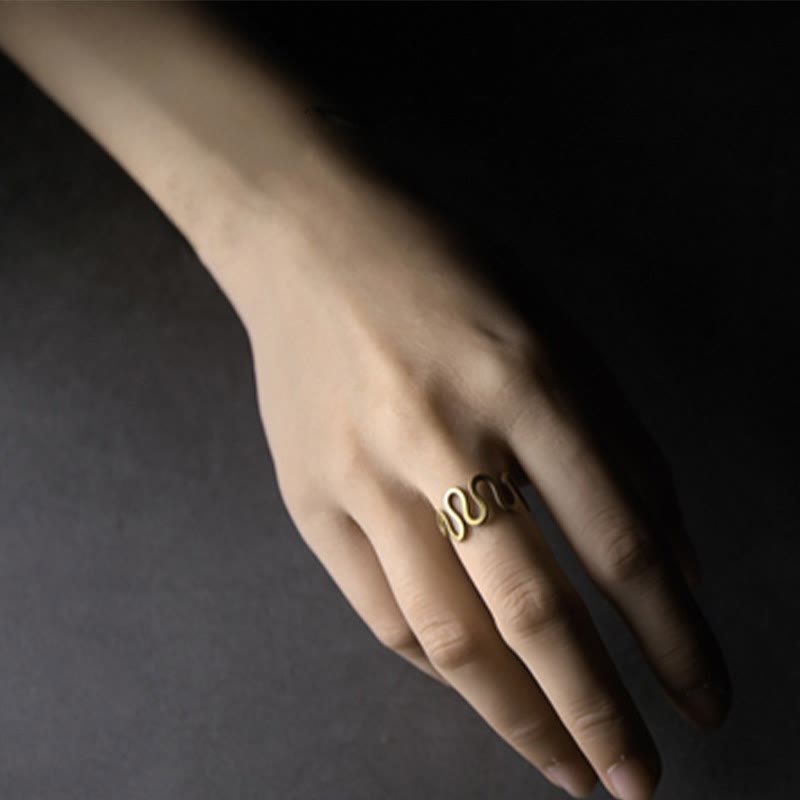 Anillo ajustable de cobre con diseño de latón curvado simple con Buddha Stones