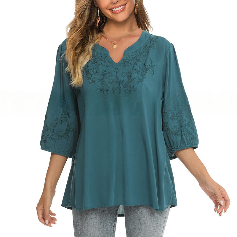 Camiseta informal de algodón con cuello en V y manga tres cuartos con bordado floral de Buddha Stones para mujer