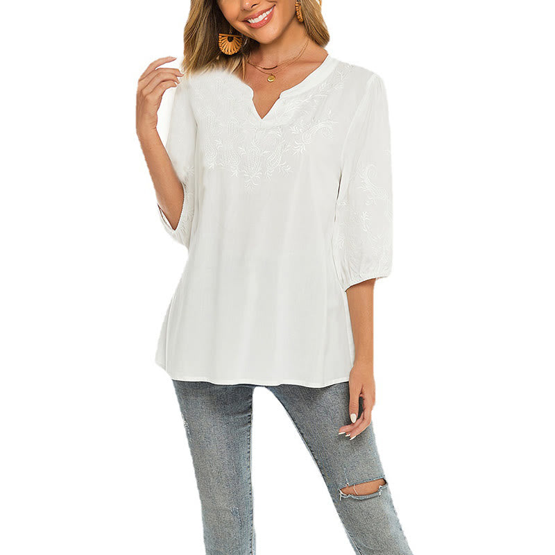 Camiseta informal de algodón con cuello en V y manga tres cuartos con bordado floral de Buddha Stones para mujer