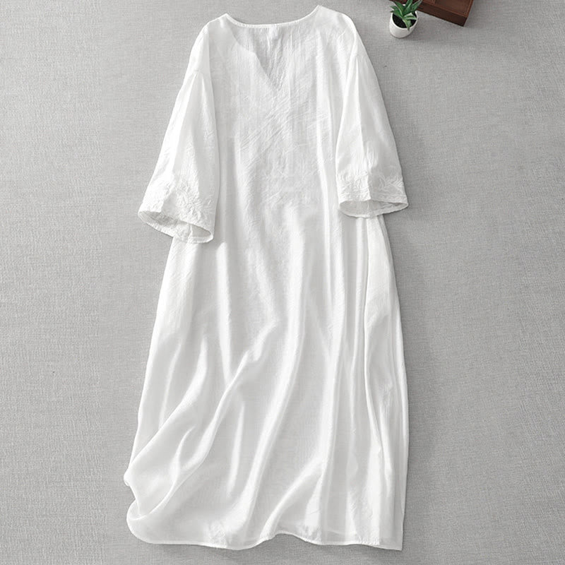 Vestido midi de verano con cuello en V, manga corta y bolsillos, con bordado de hojas y flores en color blanco puro de Buddha Stones - image 1