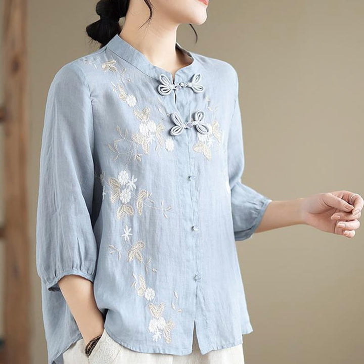 Camisa de lino y algodón para mujer con bordado de flores vintage de Buddha Stones, manga tres cuartos y botones de rana - image 1