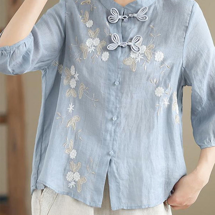 Camisa de lino y algodón para mujer con bordado de flores vintage de Buddha Stones, manga tres cuartos y botones de rana - image 3