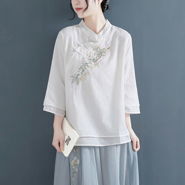Camisa de lino y algodón para mujer, con cuello mandarín, manga tres cuartos y botones de rana, con bordado de flores y Buddha Stones - Blanco - US12, UK/AU16, EU44 (3XL) - image 3