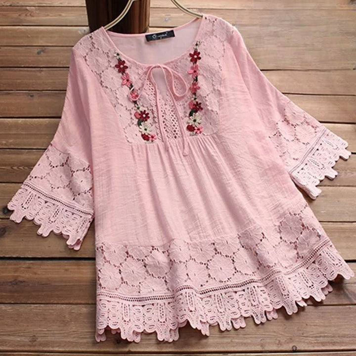 Camisa de algodón para mujer con mangas tres cuartos, encaje y bordado de flores vintage con Buddha Stones - rosa claro - US16, UK/AU20, EU48 (5XL) - image 0