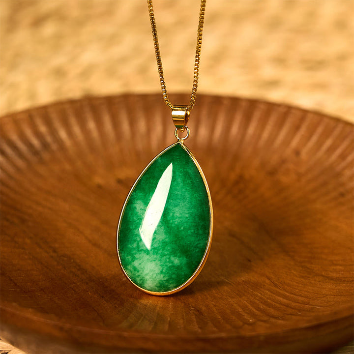 Collar con colgante de abundancia y diseño de gota de agua de jade verde con Buddha Stones