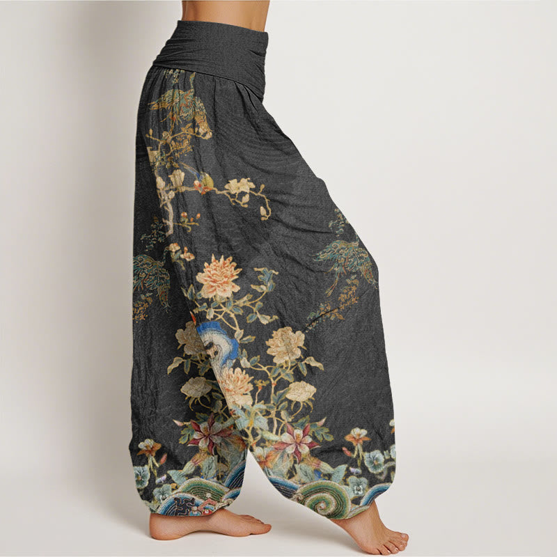 Pantalones harén con cintura elástica para mujer, diseño de pavos reales, flores amarillas y piedras de Buddha Stones - image 3