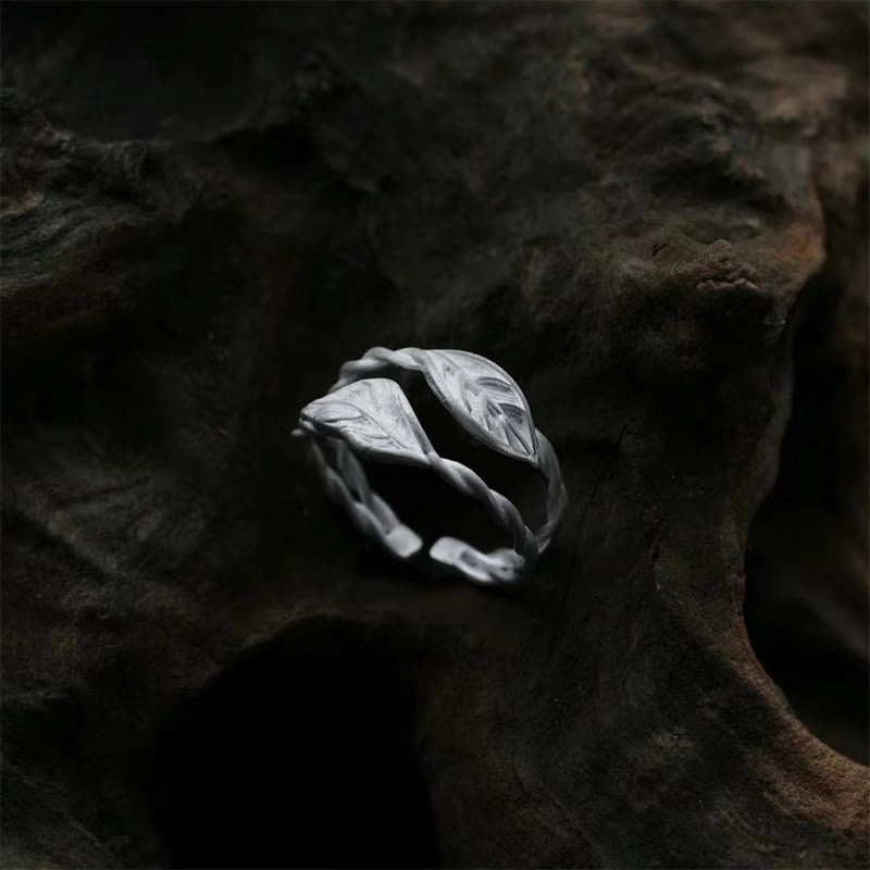 Anillo ajustable de riqueza con hoja de cobre y piedra de Buda