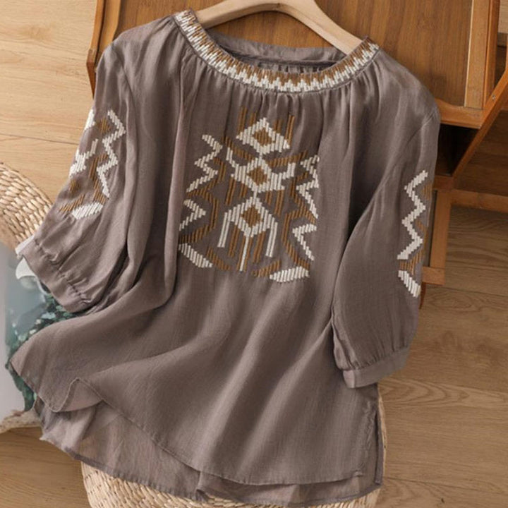 Camiseta informal de licra con bordado simétrico de Buddha Stones para mujer, cuello redondo, media manga