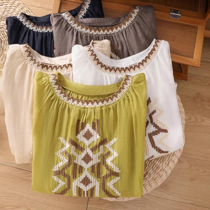 Camiseta informal de licra con bordado simétrico de Buddha Stones para mujer, cuello redondo, media manga