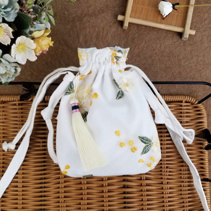 Bolso bandolera de lona con Buddha Stones , flores bordadas y flores de cerezo enredaderas.