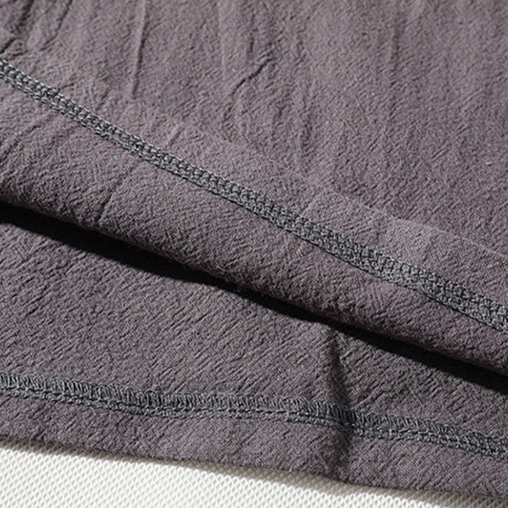 Conjunto de ropa de meditación para hombre Buddha Stones de 2 piezas: camiseta lisa con cuello con muescas y pantalones cortos de pierna ancha con bolsillos. - image 11