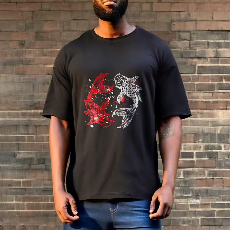 Camiseta con pez koi rojo y negro de Buddha Stones - image 8
