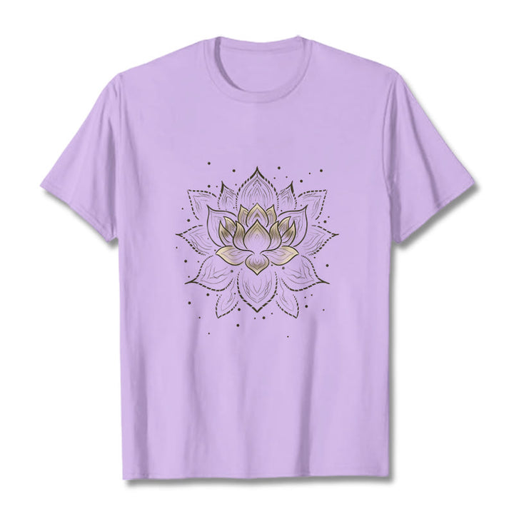 Camiseta con diseño de flor de loto dorada y Buddha Stones - Ciruela - 2XL - image 17