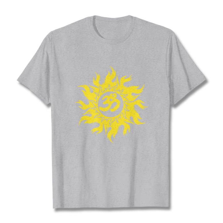 Buddha Stones Camiseta OM Mantra Sanskrit Gold Sun Tee - Gris claro - 2XL - image 20