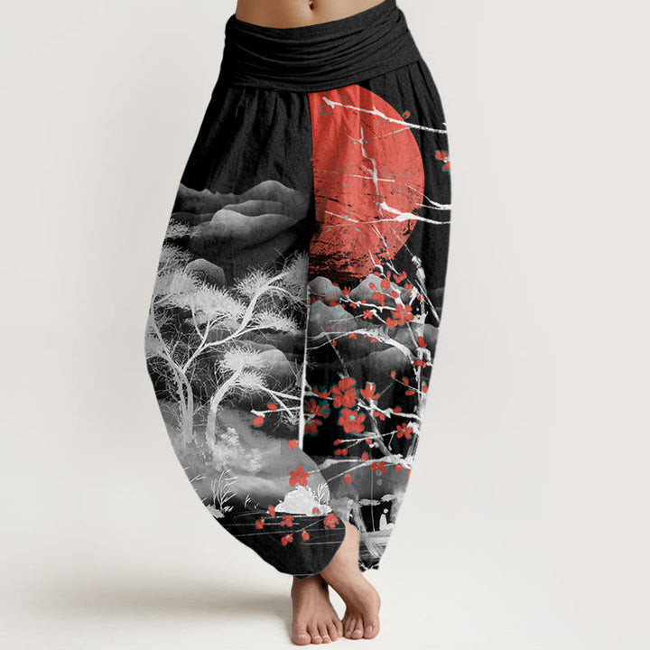 Pantalones harén con cintura elástica para mujer, informales, con estampado de flores de ciruelo rojo y montañas y sol, de Buddha Stones - Negro - US22，UK/AU26，EU54 (6XL) - image 5