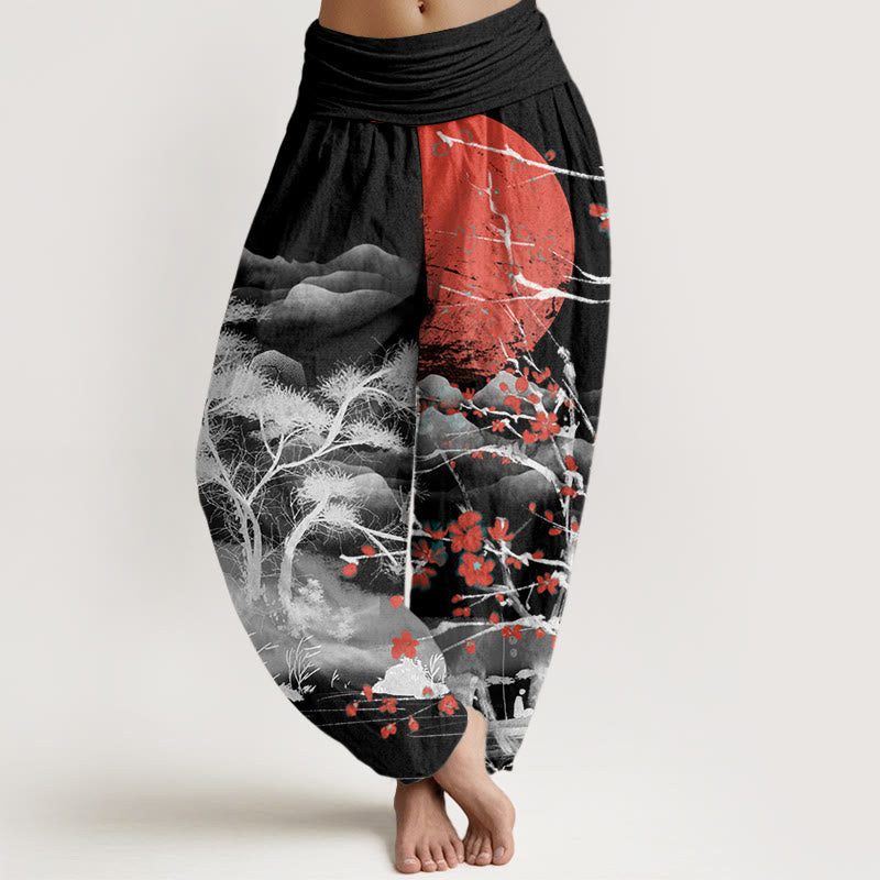 Pantalones harén con cintura elástica para mujer, informales, con estampado de flores de ciruelo rojo y montañas y sol, de Buddha Stones - Negro - US22，UK/AU26，EU54 (6XL) - image 4