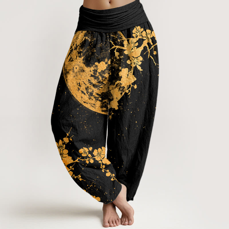 Pantalones harén con cintura elástica para mujer con diseño de flor de ciruelo dorada y luna llena de Buddha Stones - Negro - US22，UK/AU26，EU54 (6XL) - image 0