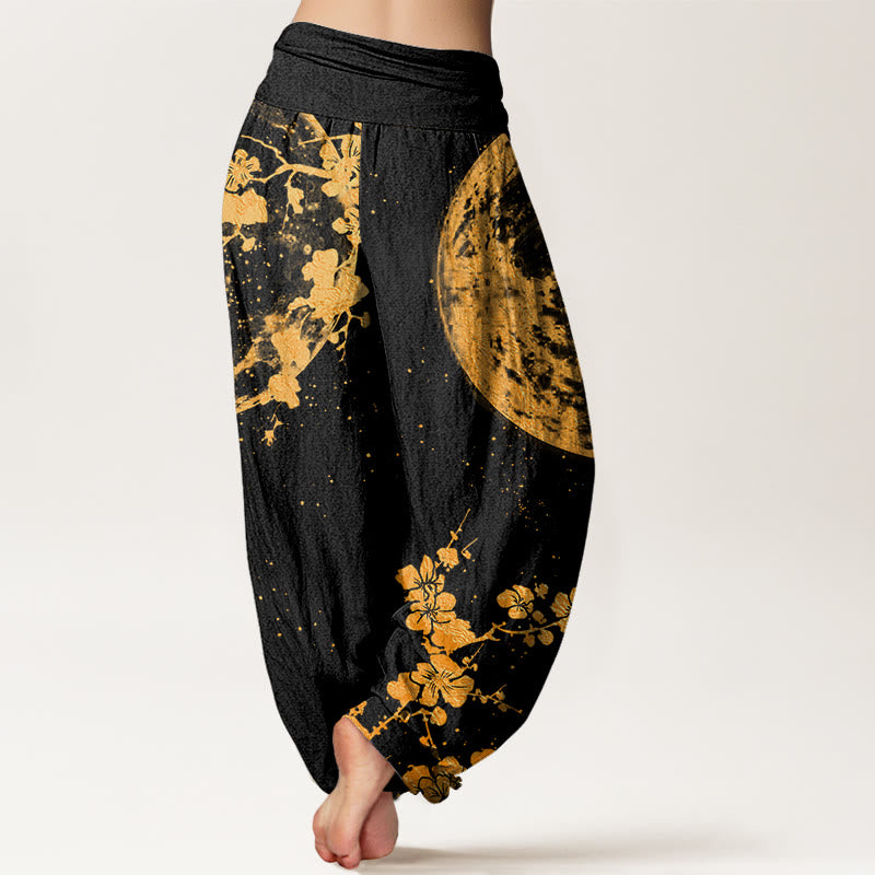 Pantalones harén con cintura elástica para mujer con diseño de flor de ciruelo dorada y luna llena de Buddha Stones - image 1