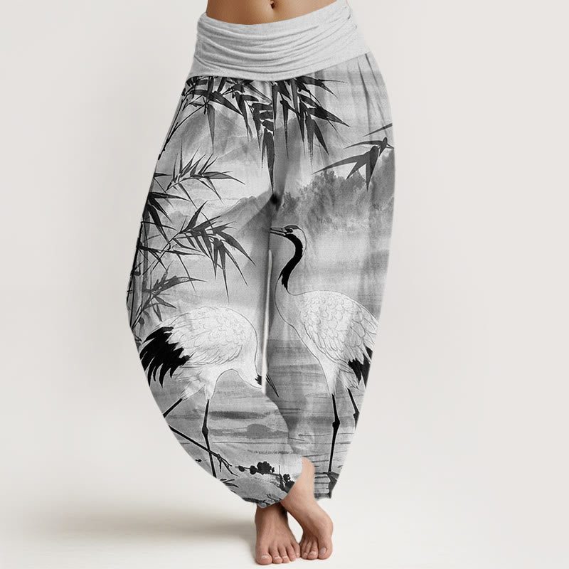 Pantalones harén de cintura elástica para mujer con diseño de grulla de corona roja y hojas de bambú y montaña - Plata - US22，UK/AU26，EU54 (6XL) - image 5