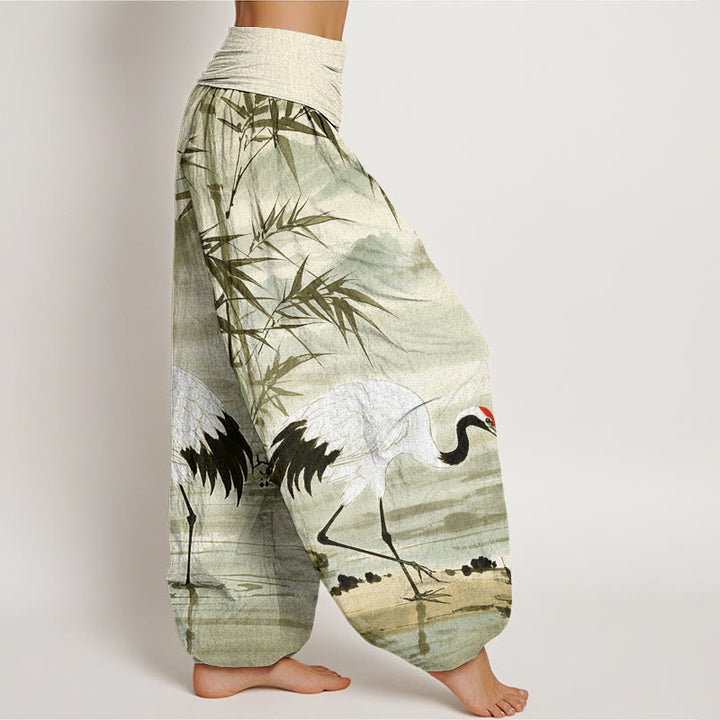 Pantalones harén de cintura elástica para mujer con diseño de grulla de corona roja y hojas de bambú y montaña - image 10