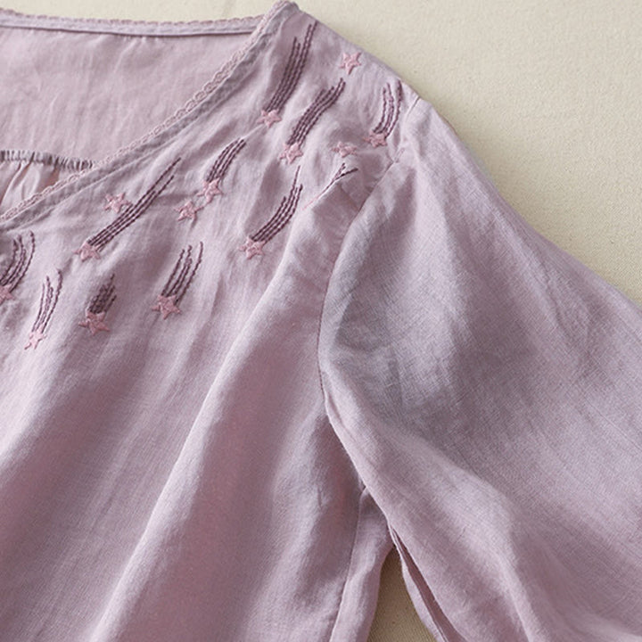 Camisa informal de lino y algodón para mujer con cuello en V, media manga y bordado de estrellas fugaces de Buddha Stones