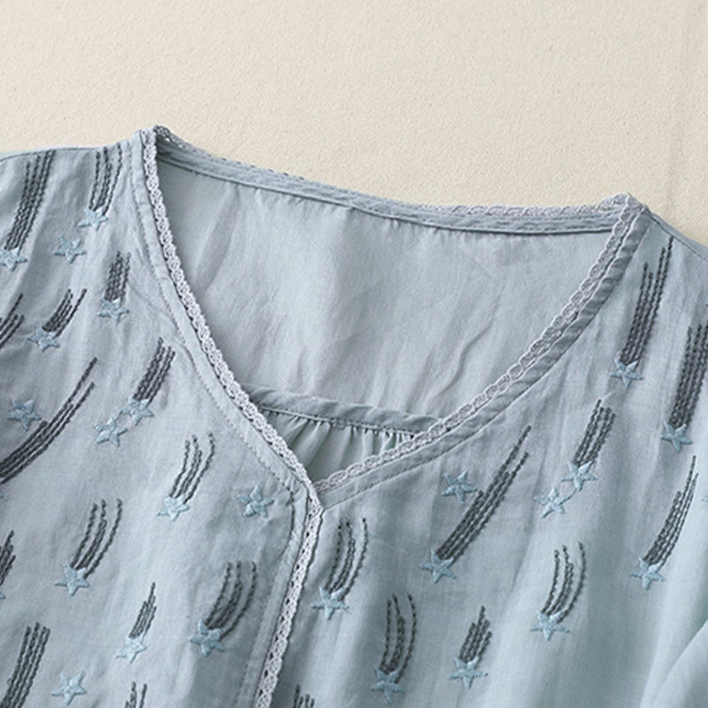 Camisa informal de lino y algodón para mujer con cuello en V, media manga y bordado de estrellas fugaces de Buddha Stones