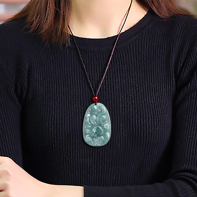 Collar con colgante de la suerte con Buddha Stones , jade verde natural y flores de zorro de nueve colas