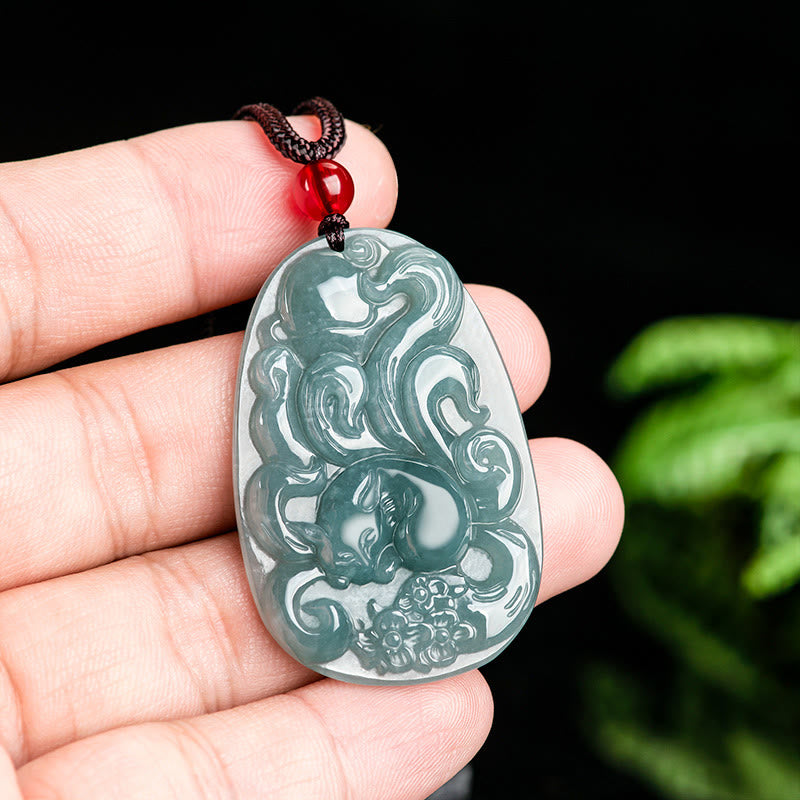 Collar con colgante de la suerte con Buddha Stones , jade verde natural y flores de zorro de nueve colas