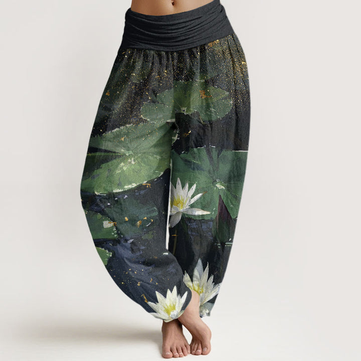 Pantalones harén de cintura elástica para mujer con estampado de hojas de loto en el lago y piedras de Buddha Stones - Verde - US22，UK/AU26，EU54 (6XL) - image 1