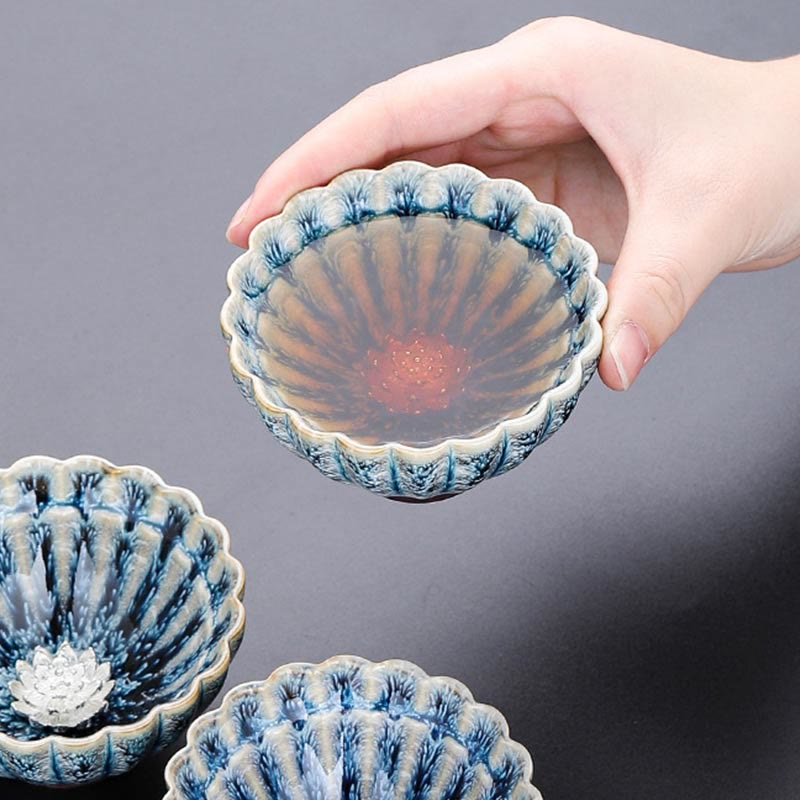 Taza de té de cerámica de loto Jianzhan china pequeña hecha a mano con Buddha Stones , taza de té de kung fu de 80 ml