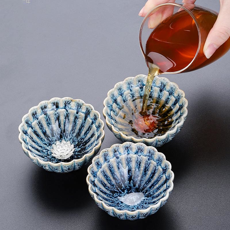 Taza de té de cerámica de loto Jianzhan china pequeña hecha a mano con Buddha Stones , taza de té de kung fu de 80 ml