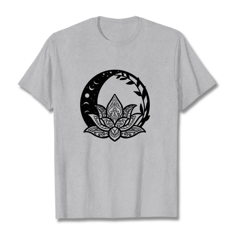 Camiseta con Buddha Stones, flor de loto, sol, luna y vides entrelazadas - Gris claro - 2XL - image 20
