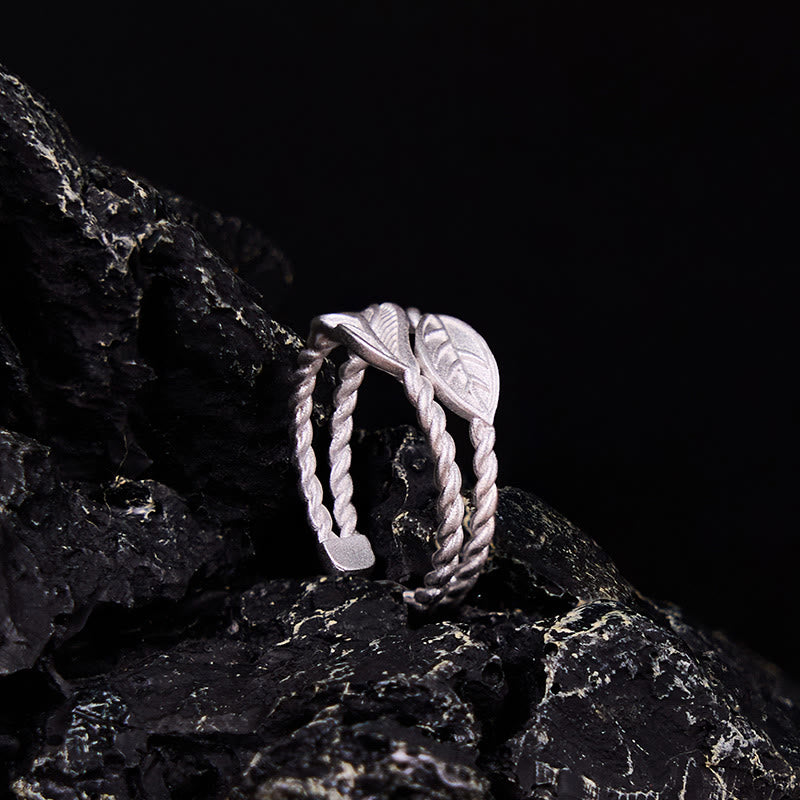 Anillo ajustable de riqueza con hoja de cobre y piedra de Buda