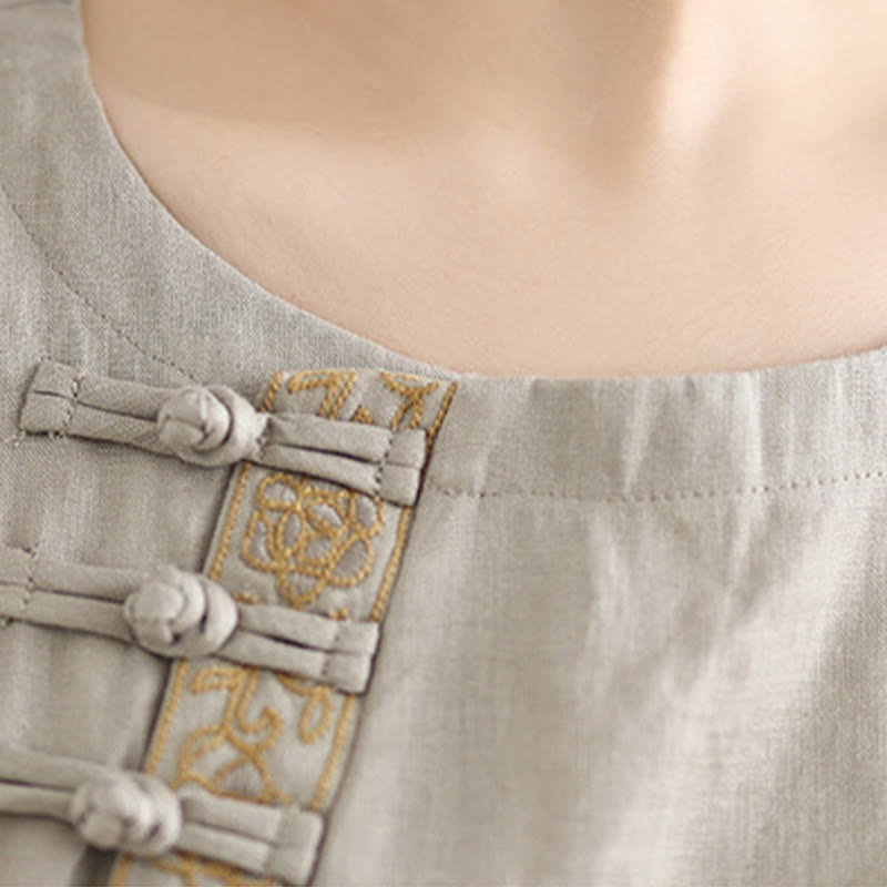 Camisa casual de manga corta con cuello redondo y botones de rana, con bordado floral y estampado de Buddha Stones para mujer. - image 7