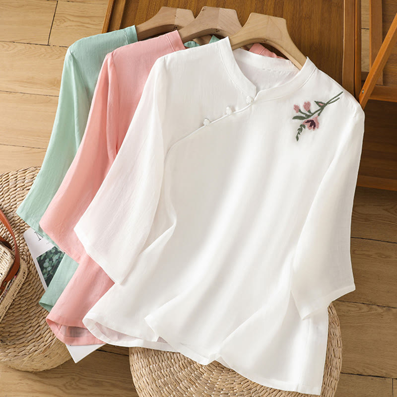 Camisa informal de lino y algodón con diseño de Buddha Stones para mujer, con flores y hojas bordadas, botones de rana, cuello redondo y media manga.
