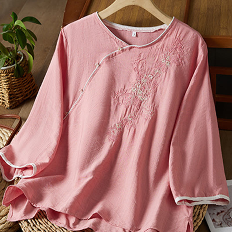 Camisa informal de lino y algodón con mangas tres cuartos y cuello inclinado con botones de rana y estampado de flores bordadas de Buddha Stones para mujer - image 20