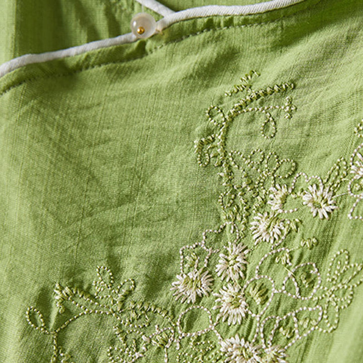 Camisa informal de lino y algodón con mangas tres cuartos y cuello inclinado con botones de rana y estampado de flores bordadas de Buddha Stones para mujer - image 27