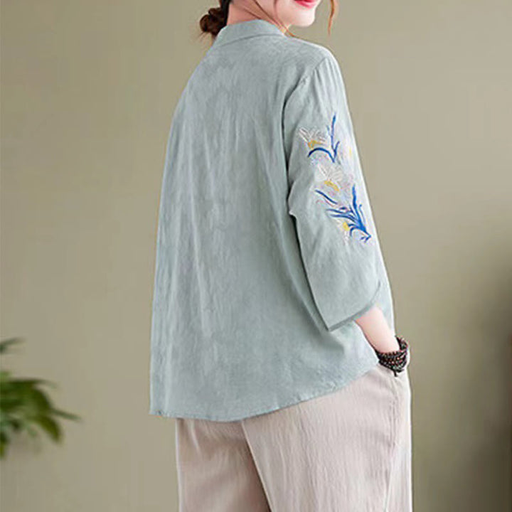 Camisa de lino y algodón con cuello entallado para mujer, diseño de flores bordadas de verano con Buddha Stones y mangas tres cuartos - image 7