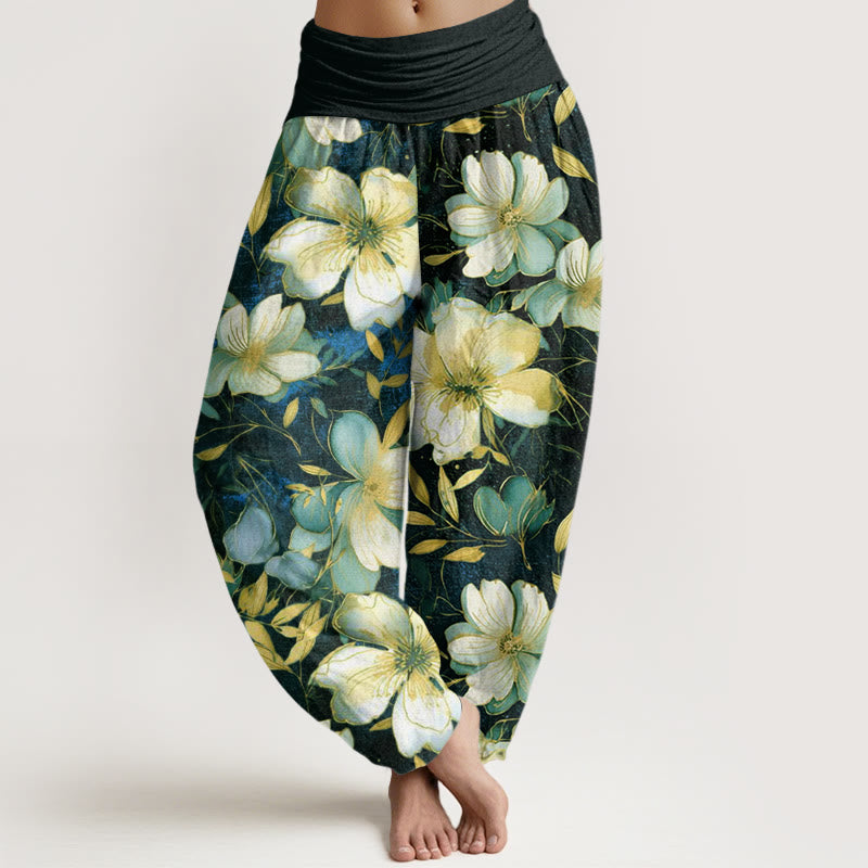Pantalones harén para mujer con cintura elástica y diseño de flores blancas cremosas con Buddha Stones - Negro - US22，UK/AU26，EU54 (6XL) - image 8