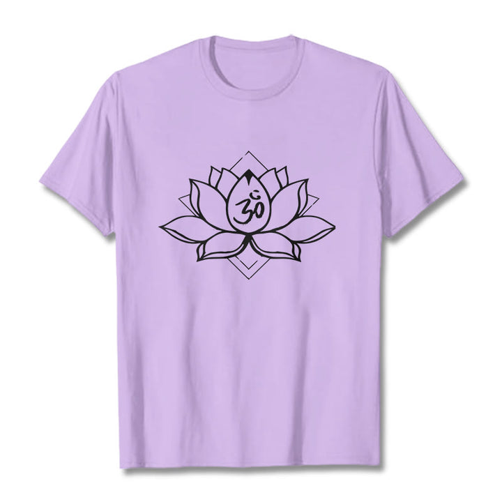 Camiseta de algodón con estampado sánscrito Om de loto floreciente y Buddha Stones - Ciruela - 2XL - image 17
