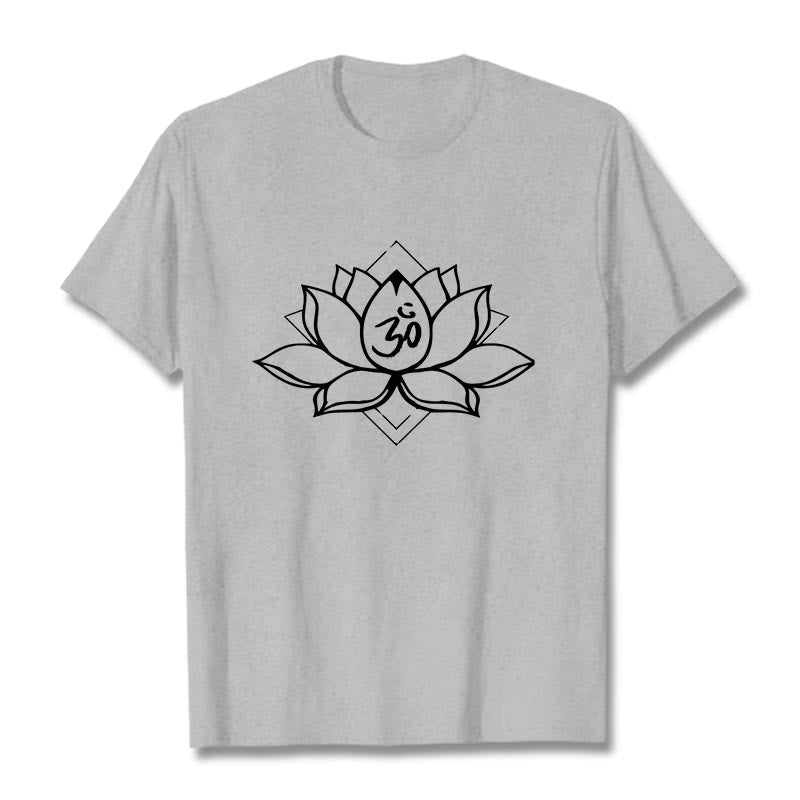 Camiseta de algodón con estampado sánscrito Om de loto floreciente y Buddha Stones - Gris claro - 2XL - image 19