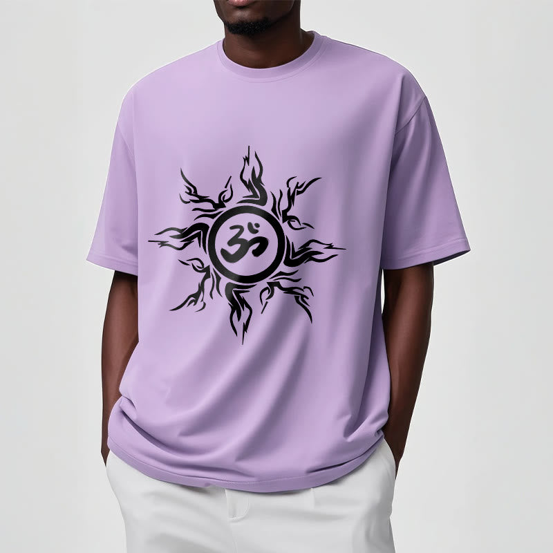 Camiseta de algodón con diseño de rayos de sol y Buddha Stones alrededor del símbolo Om - image 17