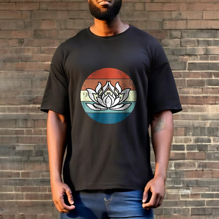 Camiseta de algodón con estampado de rayas coloridas y loto floreciente de Buddha Stones - image 4