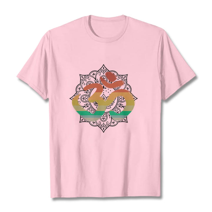 Camiseta de algodón con estampado de mandala sánscrito Om en degradado de colores y Buddha Stones - Rosa claro - 2XL - image 13